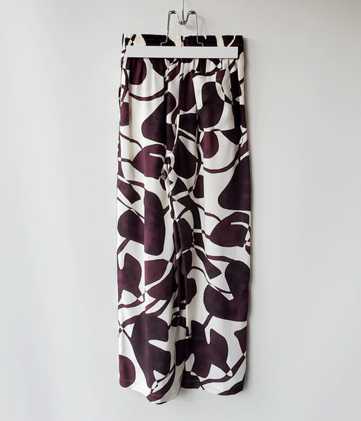 PHEENY/RAYON LEAF PRINT GATHERED PANTS(BURGUNDY)