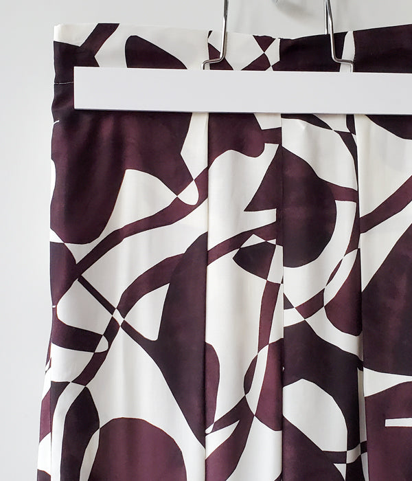 PHEENY/RAYON LEAF PRINT GATHERED PANTS(BURGUNDY)