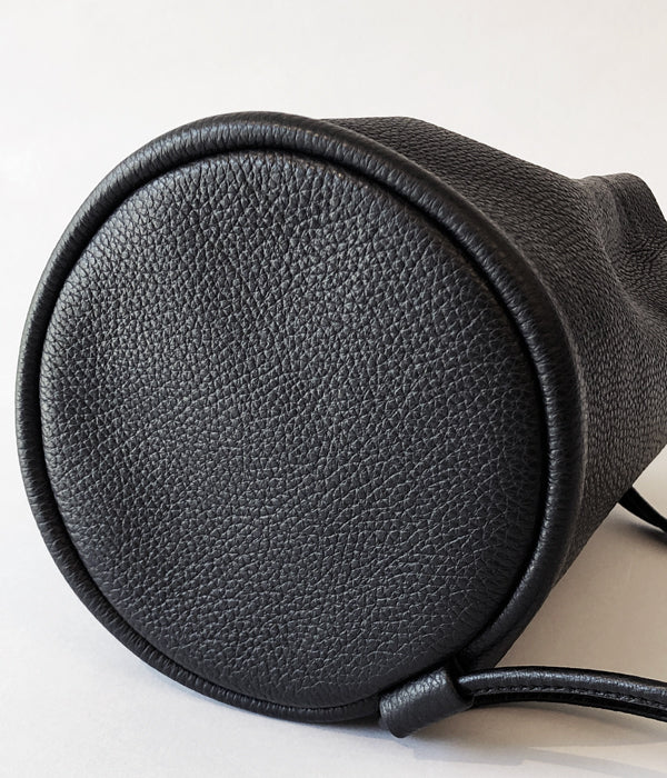 Aeta/PEBBLE GRAIN LEATHER BONSAC S (BLACK)