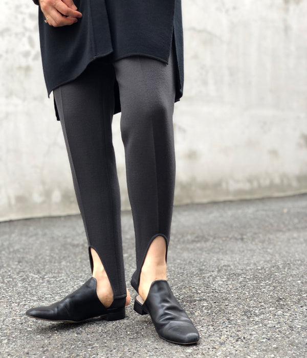 FUMIKA_UCHIDA/STRETCH W-FACE STIRRUPS PANTS(ASPHALT)